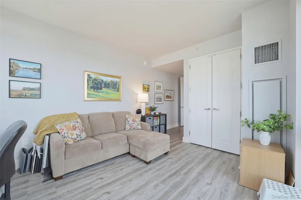 175 Huguenot Street #2503 New Rochelle, NY 10801