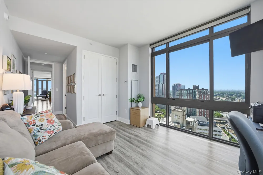 175 Huguenot Street #2503 New Rochelle, NY 10801