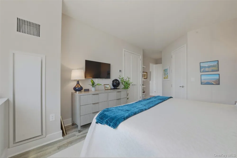 175 Huguenot Street #2503 New Rochelle, NY 10801