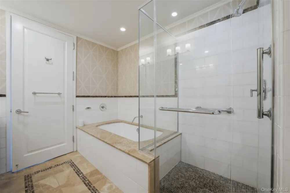 175 Huguenot Street #2503 New Rochelle, NY 10801