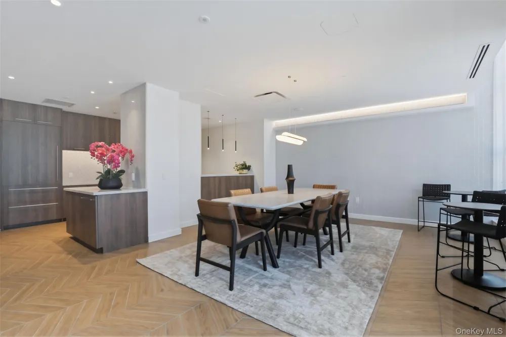 175 Huguenot Street #2503 New Rochelle, NY 10801