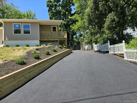 19 Dykes Park Road