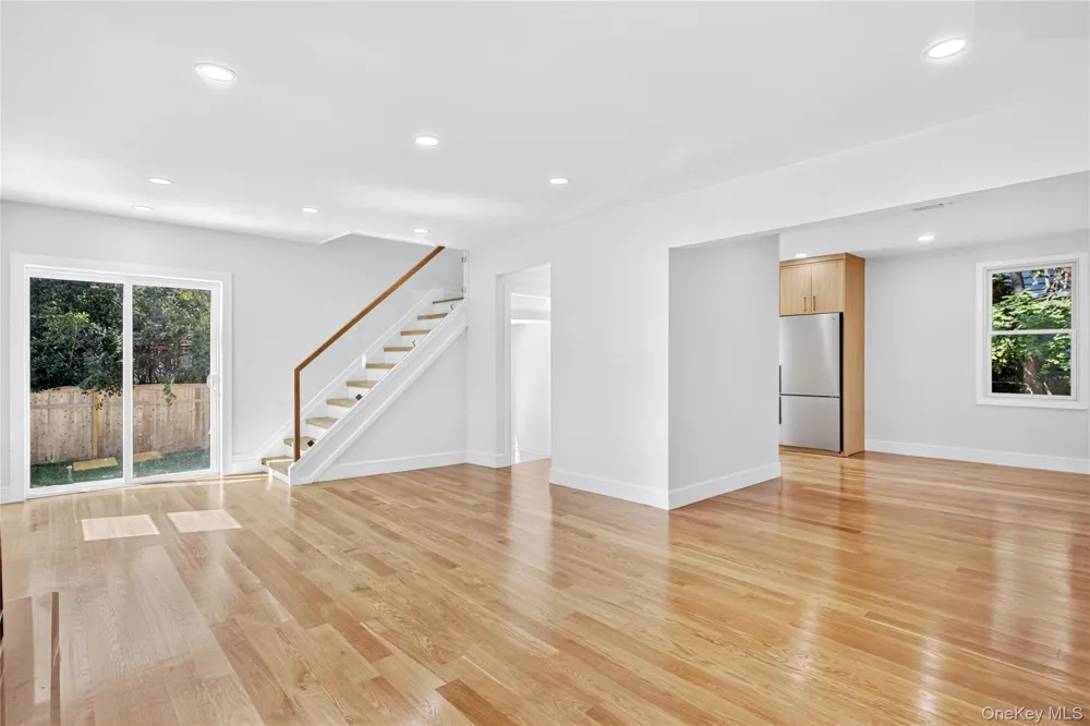 118 Willow Street Roslyn Heights, NY 11577