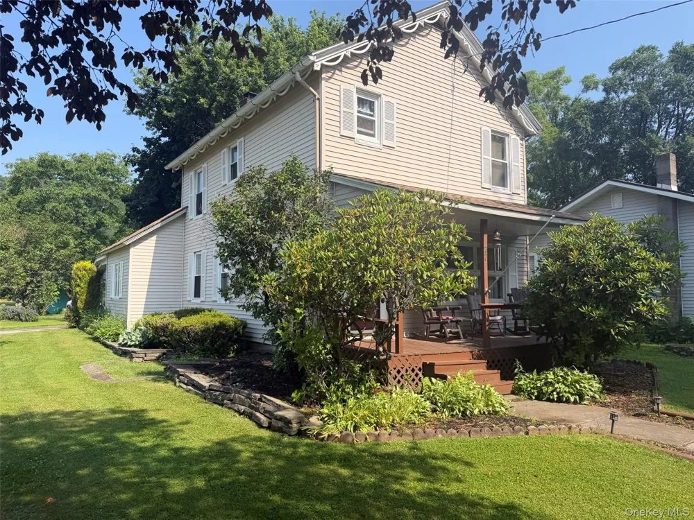 77 Rockland Road Roscoe, NY 12776