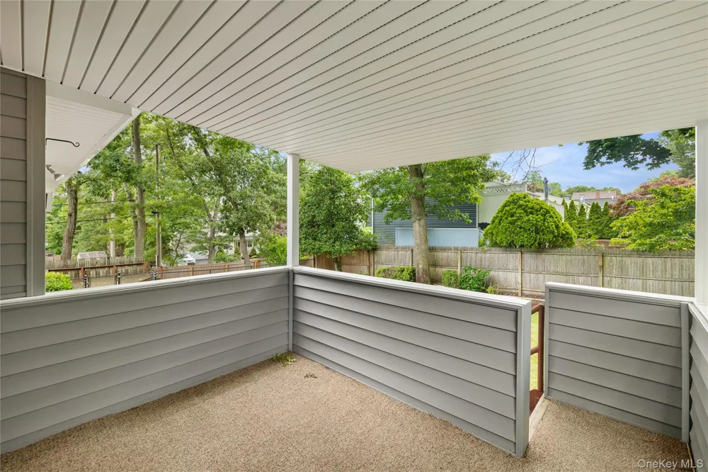 142 Mohican Avenue Ronkonkoma, NY 11779