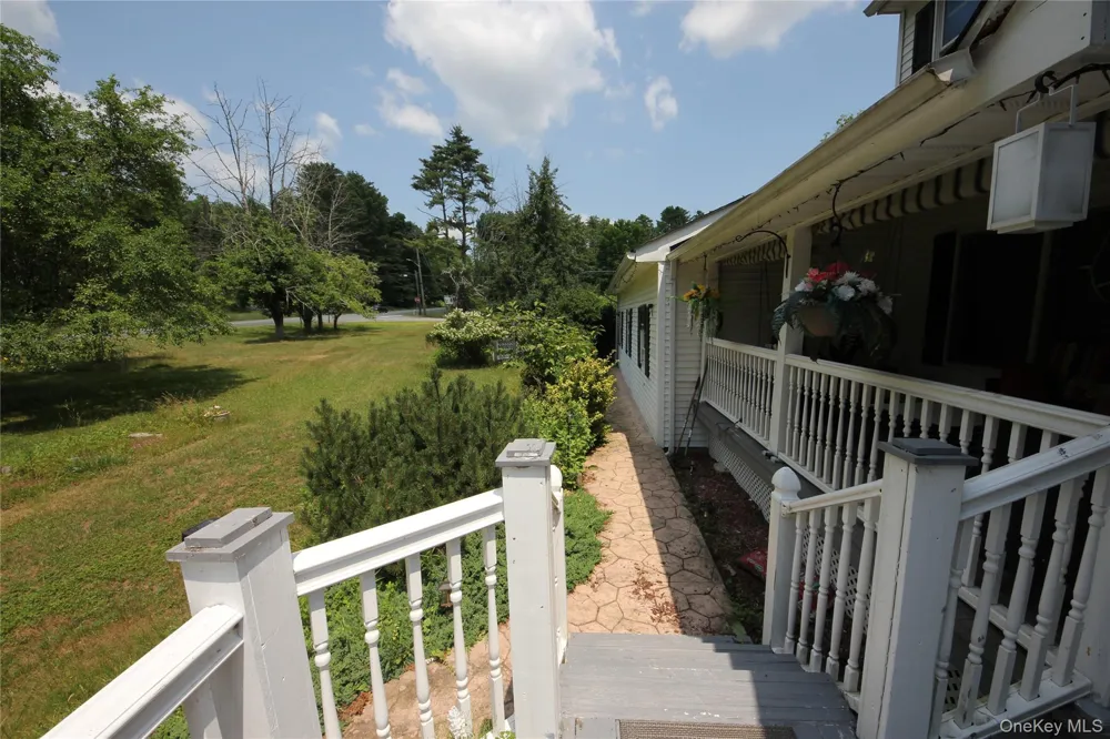 825 Peenpack Trail Sparrowbush, NY 12780