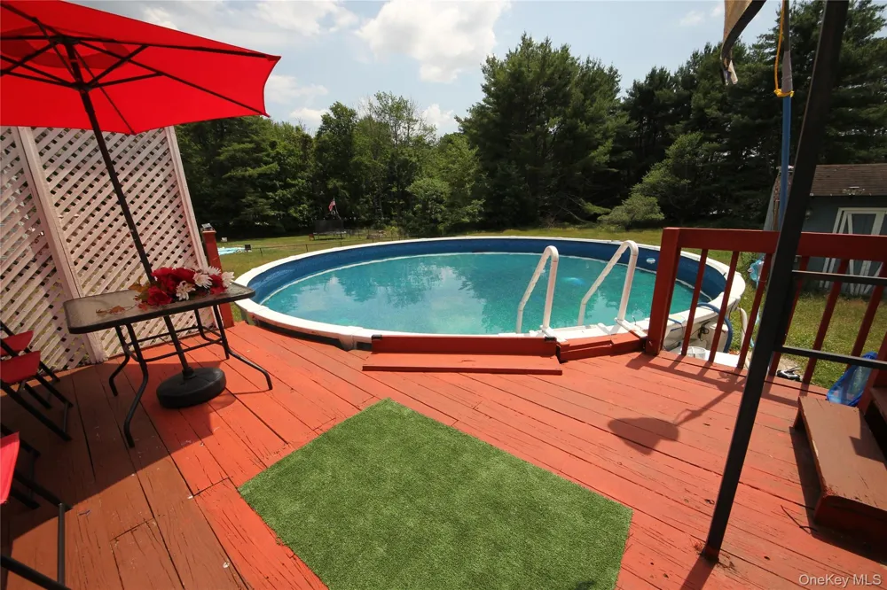 825 Peenpack Trail Sparrowbush, NY 12780