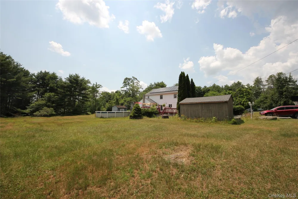 825 Peenpack Trail Sparrowbush, NY 12780