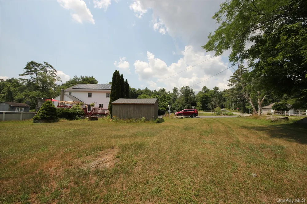 825 Peenpack Trail Sparrowbush, NY 12780