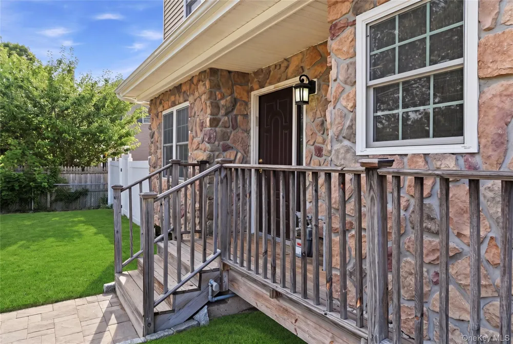 65 Peconic Street Selden, NY 11784