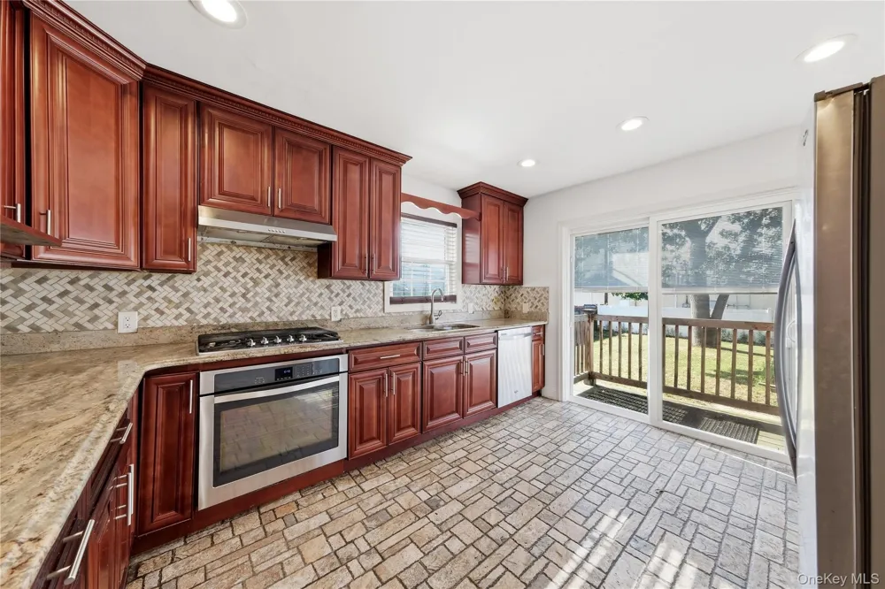 65 Peconic Street Selden, NY 11784