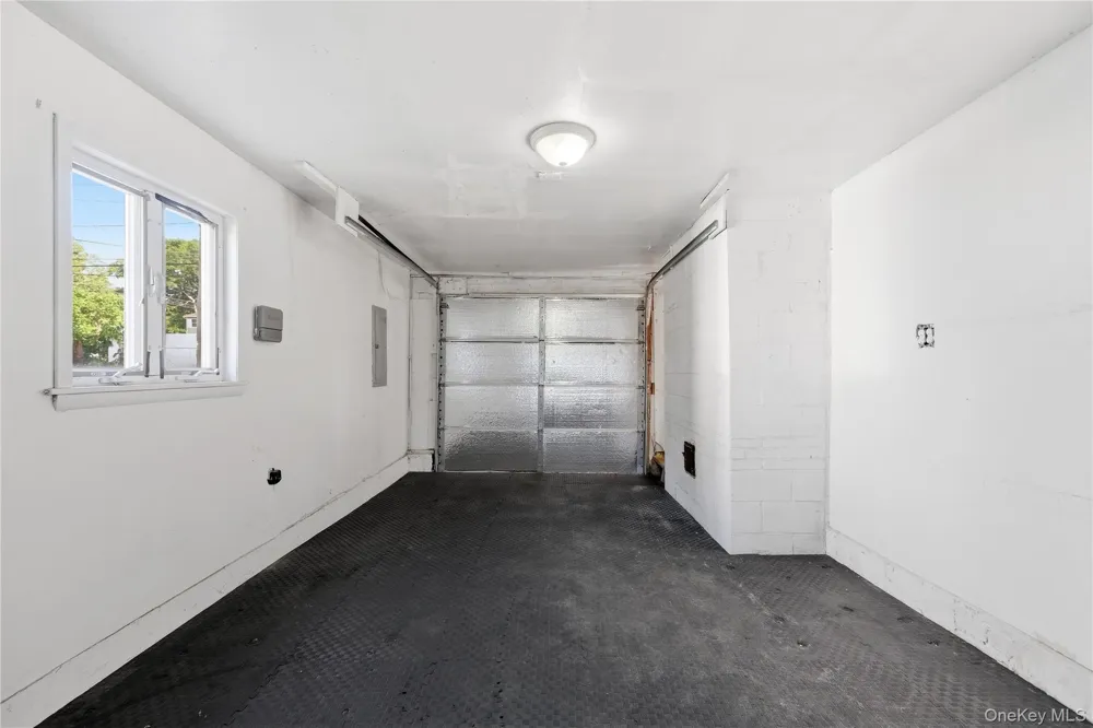 65 Peconic Street Selden, NY 11784