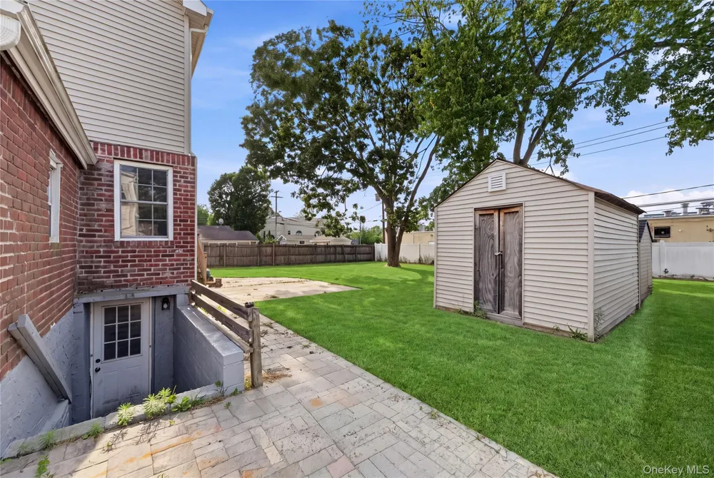 65 Peconic Street Selden, NY 11784