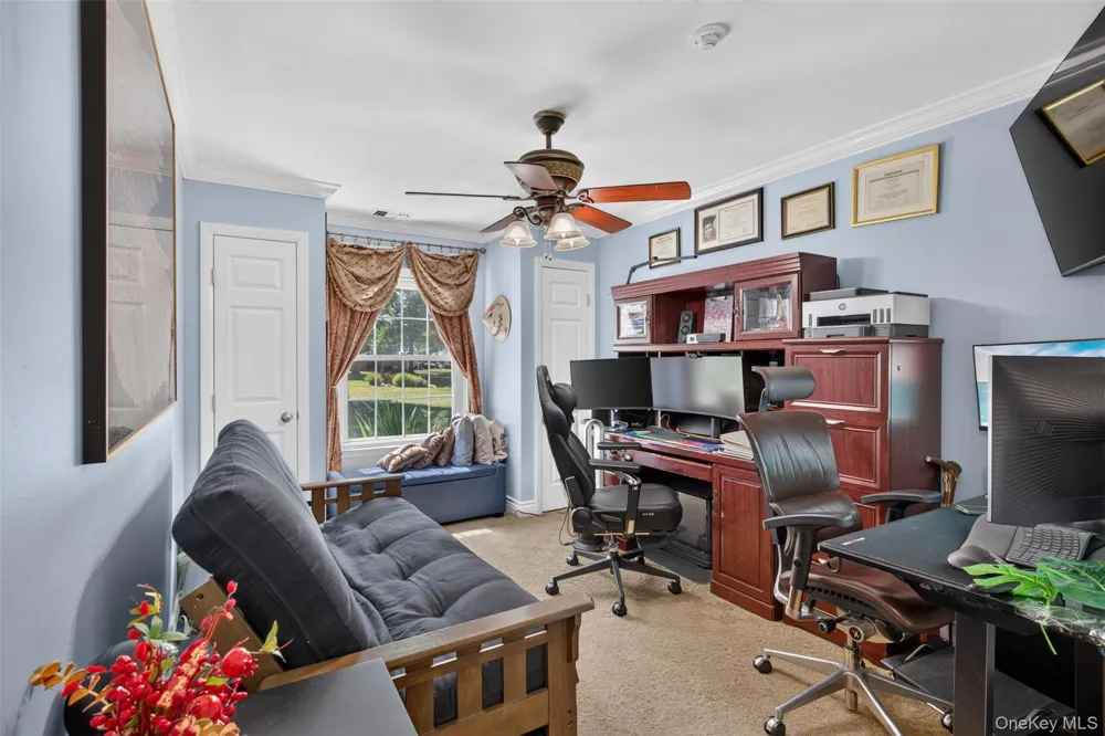 178 Fairview Circle Middle Island, NY 11953