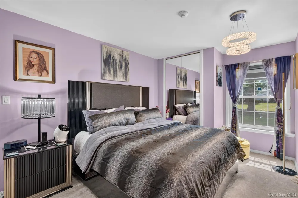 178 Fairview Circle Middle Island, NY 11953