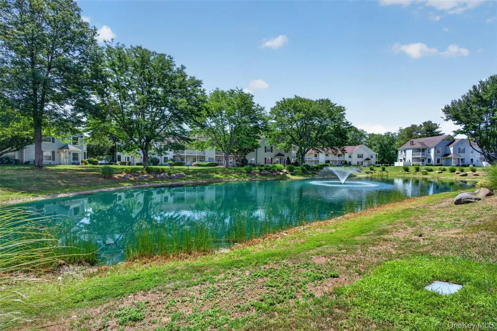 178 Fairview Circle Middle Island, NY 11953