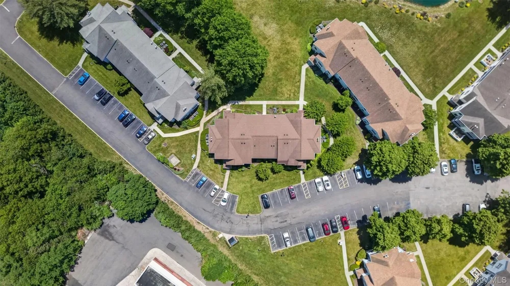 178 Fairview Circle Middle Island, NY 11953