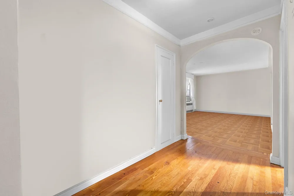 8380 118th st #6G Kew Gardens, NY 11415