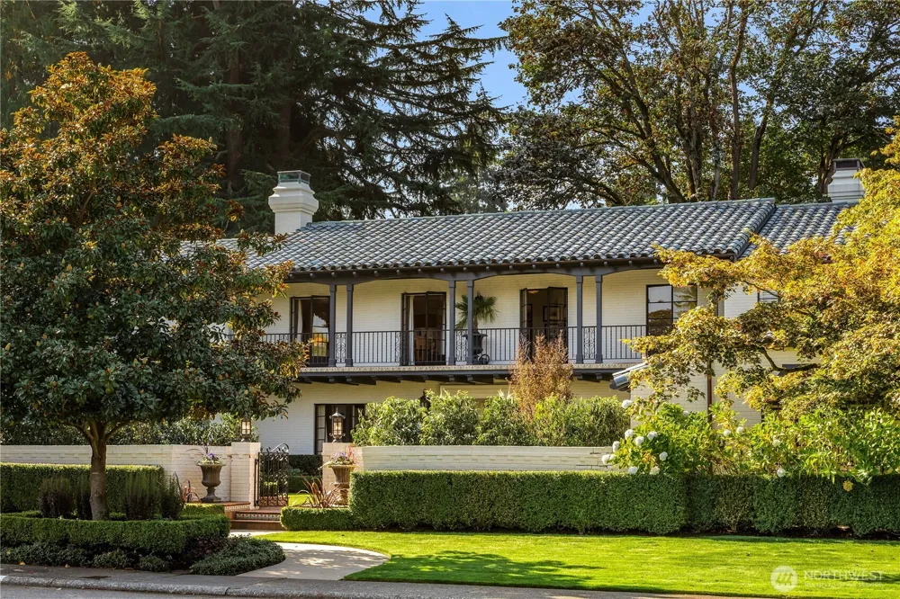 1935 Parkside Drive E Seattle, WA 98112