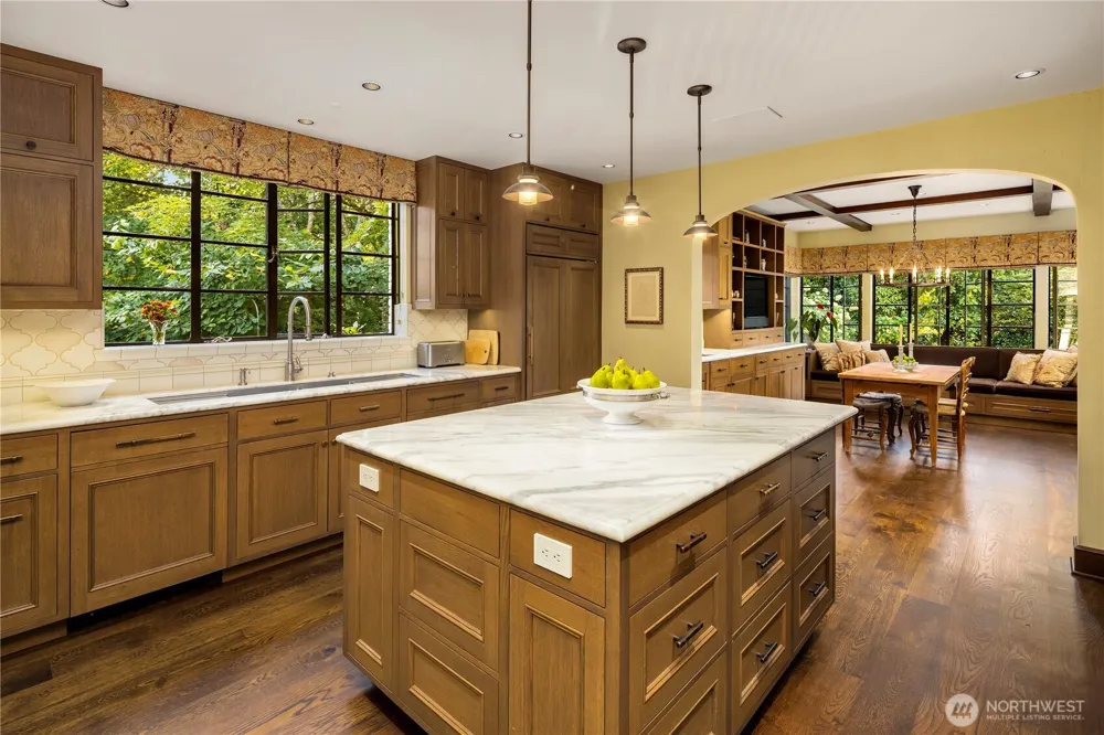 1935 Parkside Drive E Seattle, WA 98112