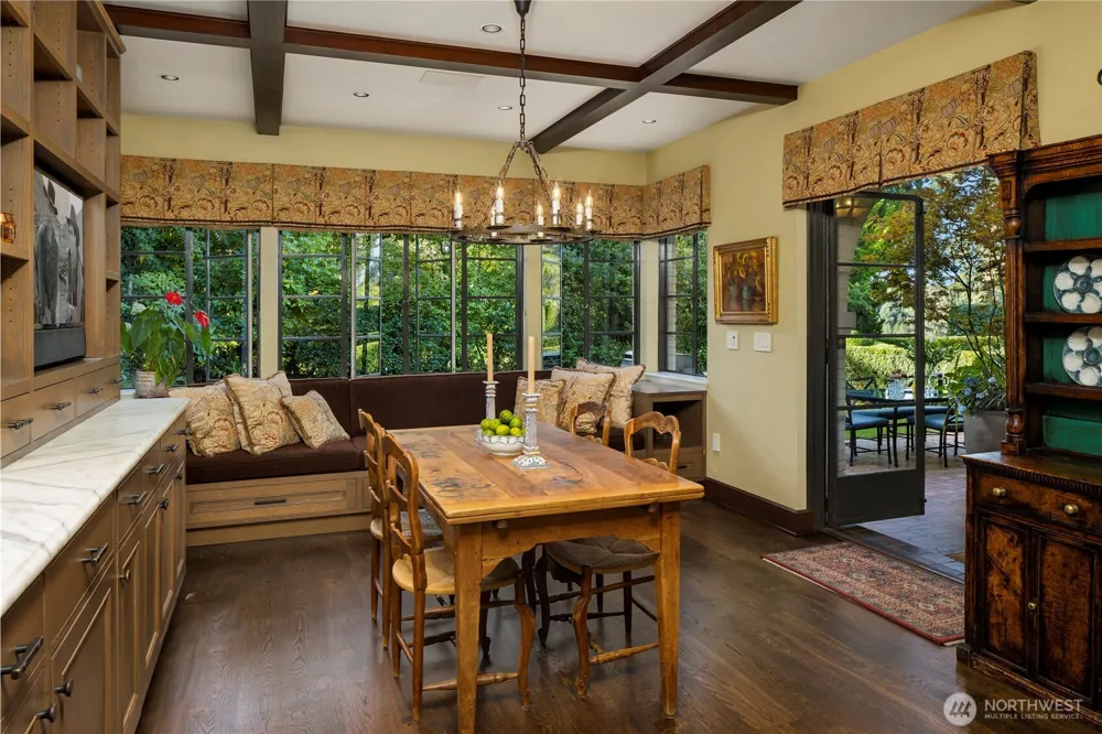 1935 Parkside Drive E Seattle, WA 98112