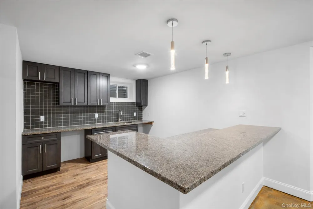 4 Coventry Court Wheatley Heights, NY 11798
