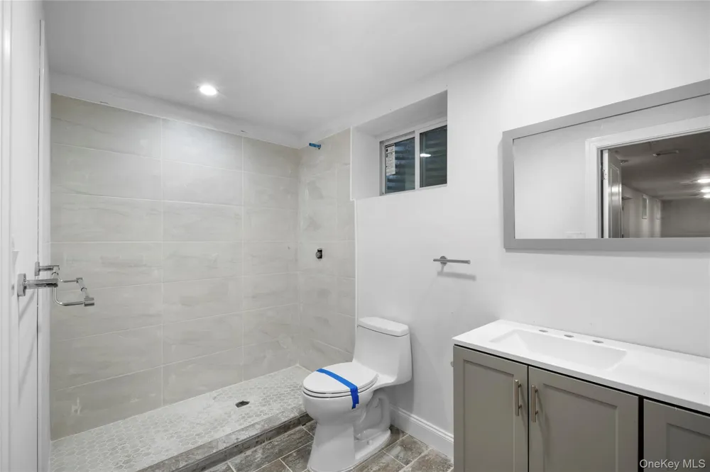 4 Coventry Court Wheatley Heights, NY 11798
