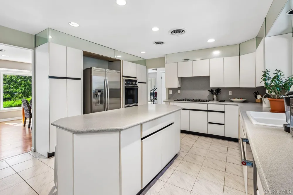 21 Windgate Drive New City, NY 10956