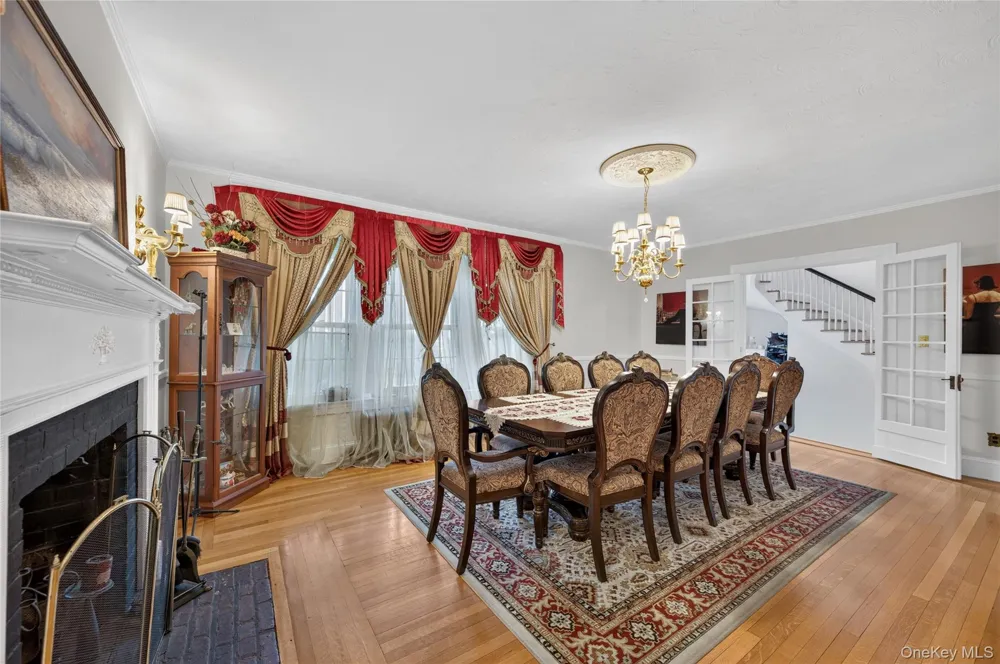 5 Kohlsaat Court Smithtown, NY 11787