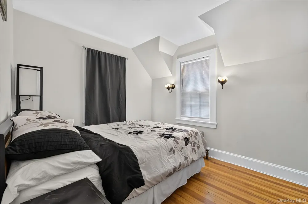 5 Kohlsaat Court Smithtown, NY 11787