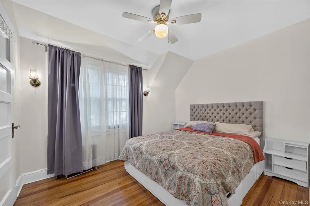 5 Kohlsaat Court Smithtown, NY 11787