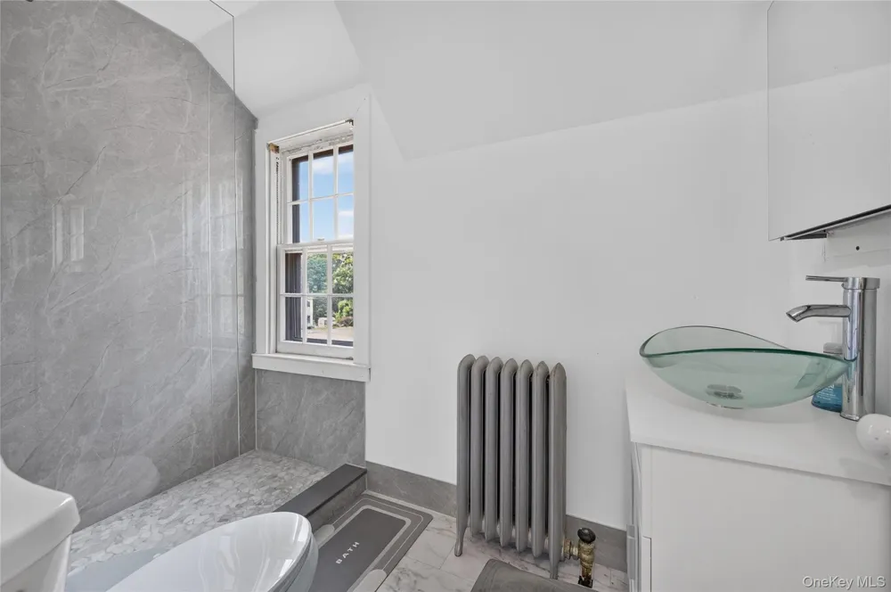 5 Kohlsaat Court Smithtown, NY 11787