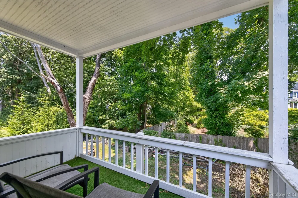 5 Kohlsaat Court Smithtown, NY 11787