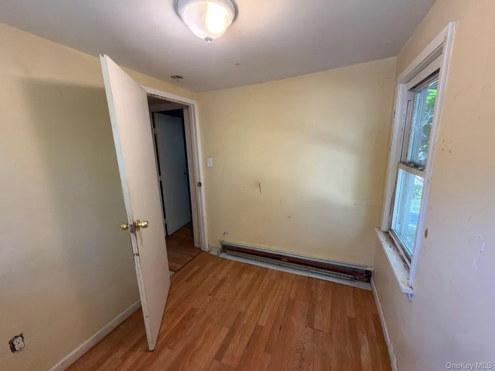 30 Pierson Avenue Hempstead, NY 11550