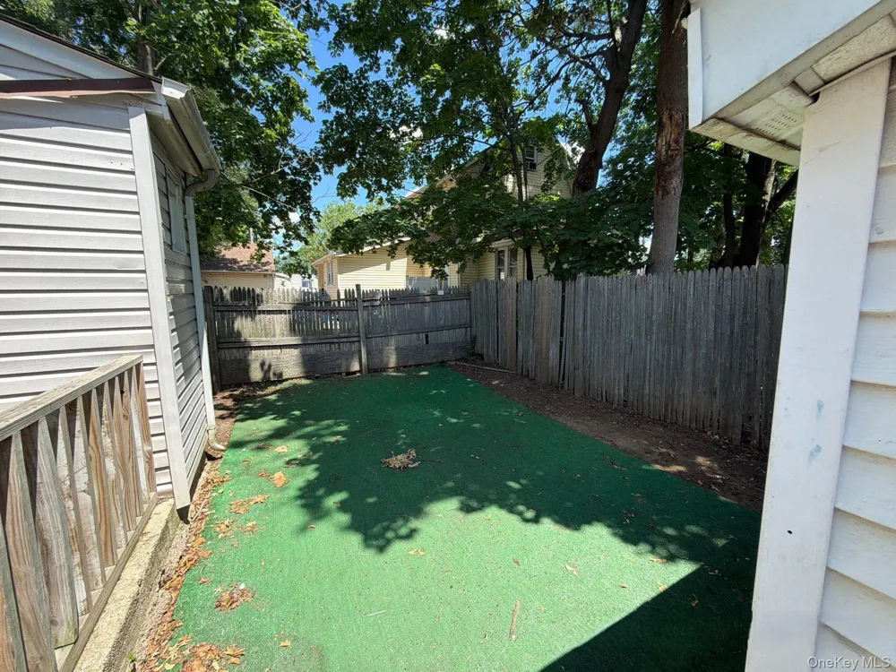 30 Pierson Avenue Hempstead, NY 11550