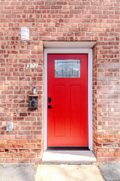 327 Mundy Lane Mount Vernon, NY 10550