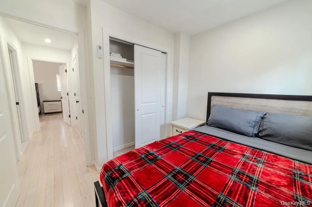 327 Mundy Lane Mount Vernon, NY 10550