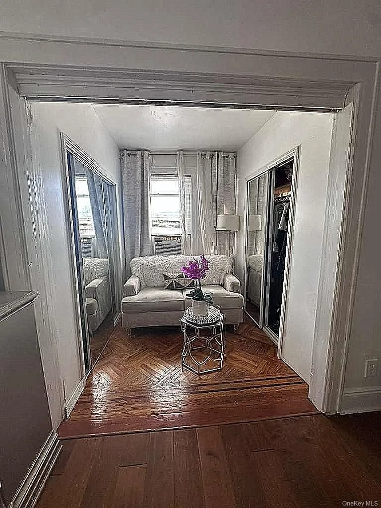 18811 Dunkirk Drive Saint Albans, NY 11412
