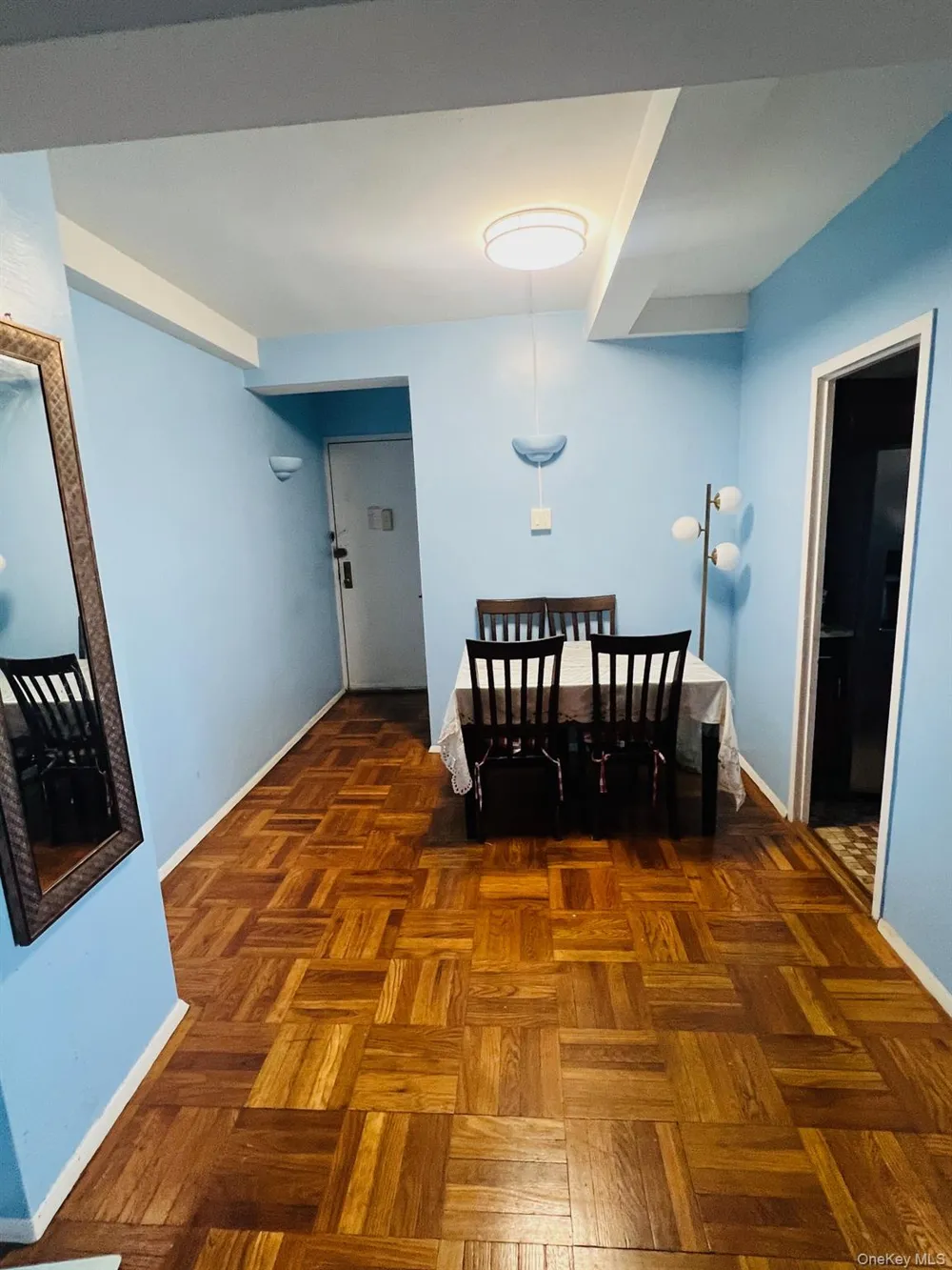 2059 Mcgraw Avenue #10C Bronx, NY 10462