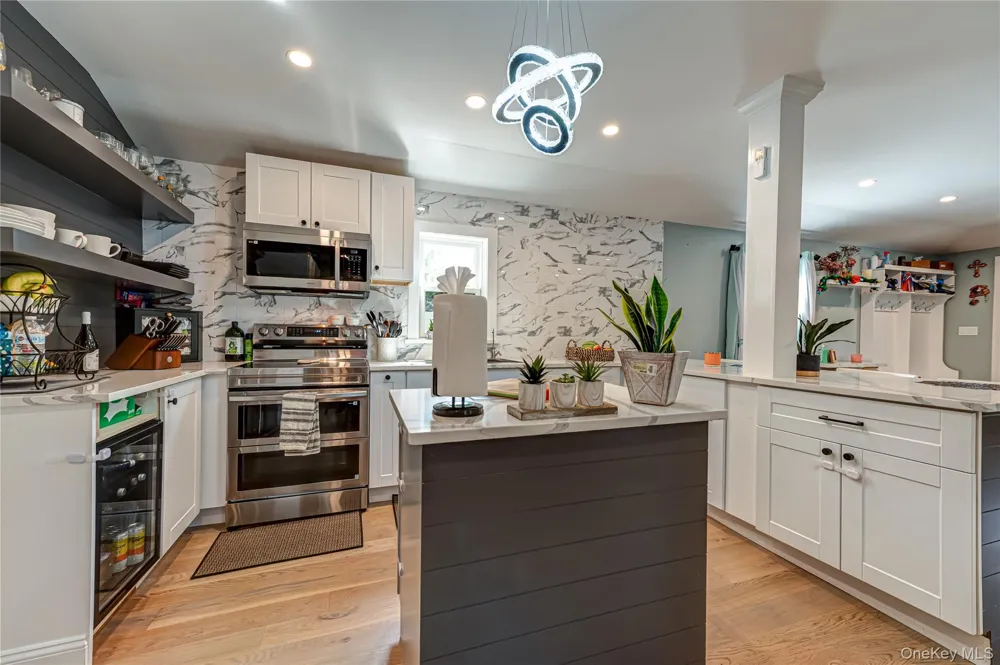 1022 Parkway Street Riverhead, NY 11901