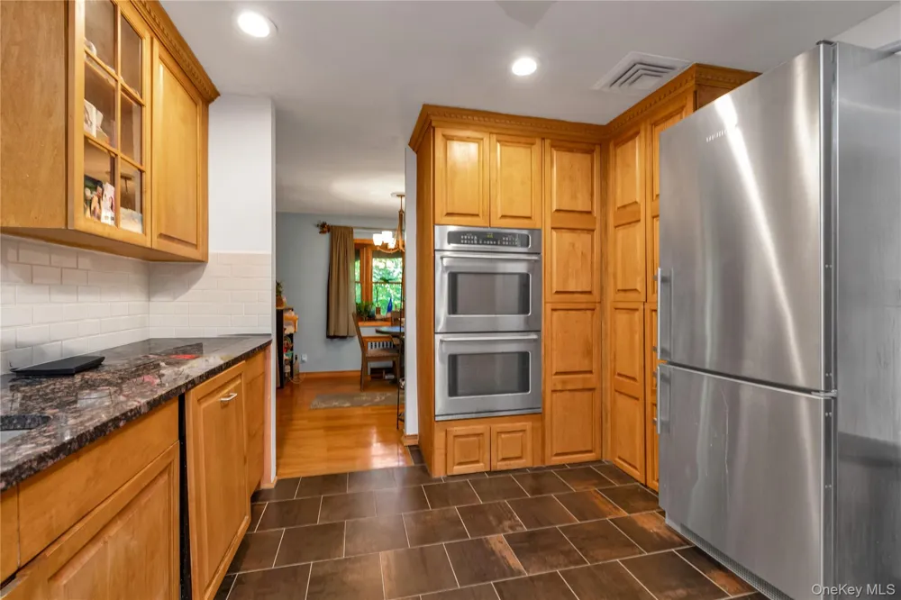 21 Laurel Avenue Sea Cliff, NY 11579
