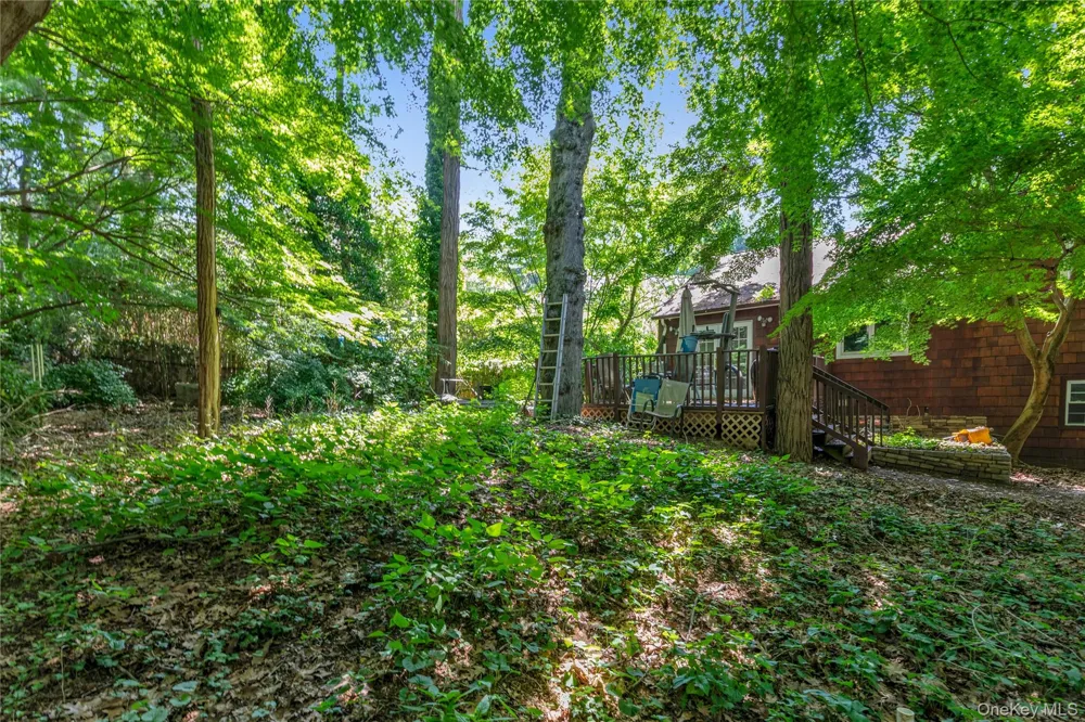 21 Laurel Avenue Sea Cliff, NY 11579