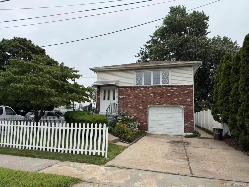 858 Oliver Avenue Westbury, NY 11590