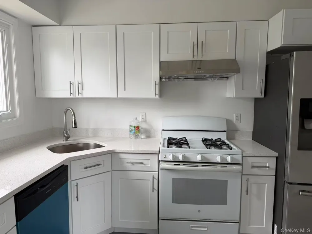 858 Oliver Avenue Westbury, NY 11590