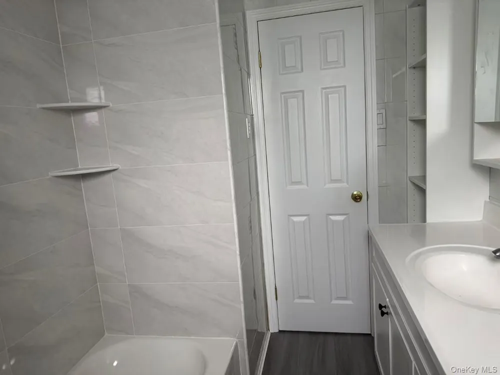 858 Oliver Avenue Westbury, NY 11590