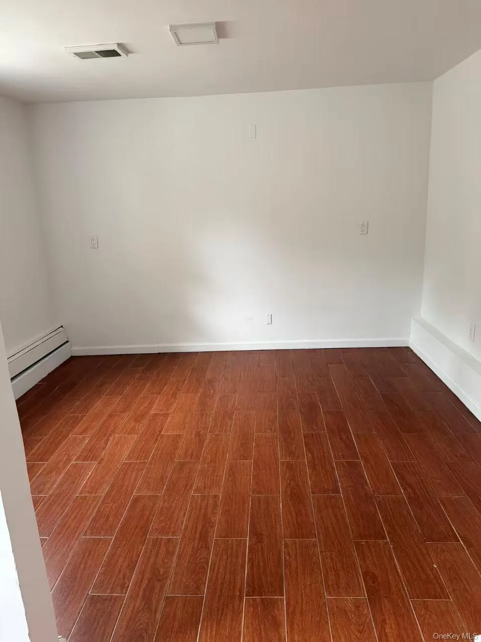 858 Oliver Avenue Westbury, NY 11590
