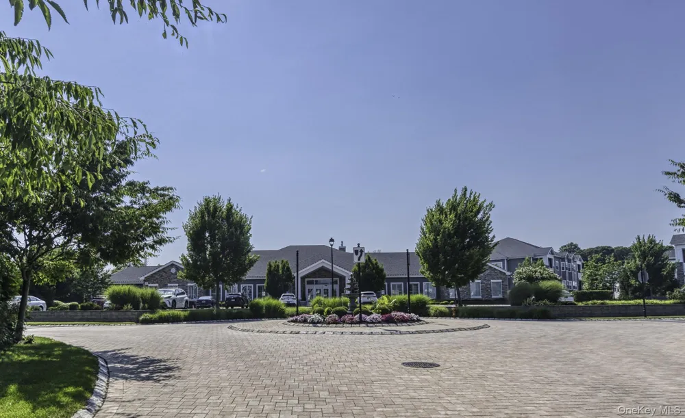 178 Summer Circle East Northport, NY 11731