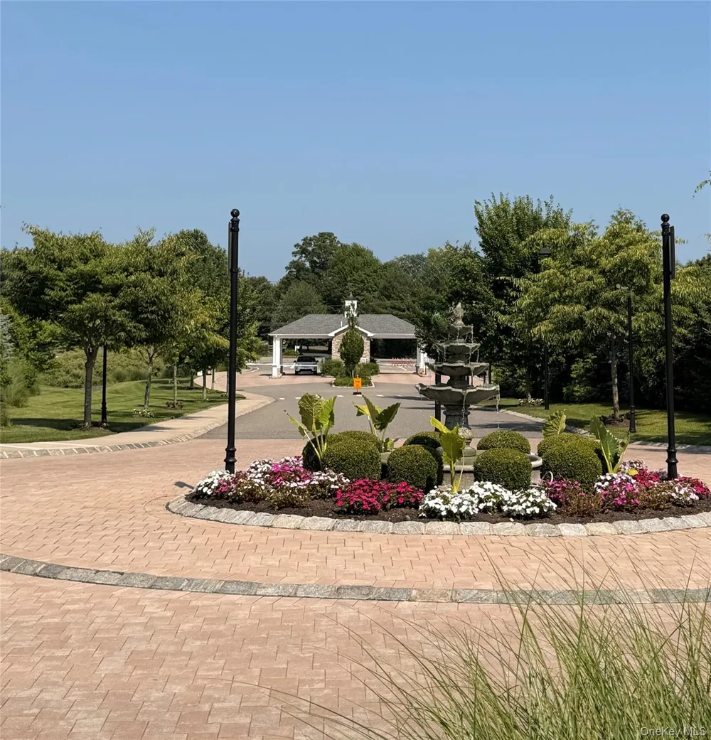 178 Summer Circle East Northport, NY 11731