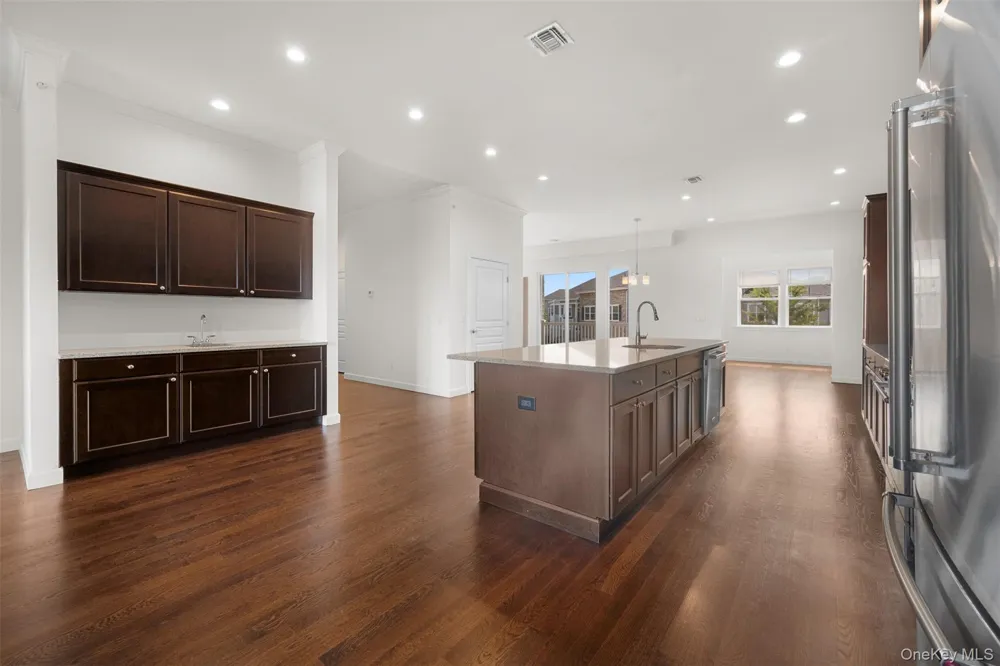 178 Summer Circle East Northport, NY 11731
