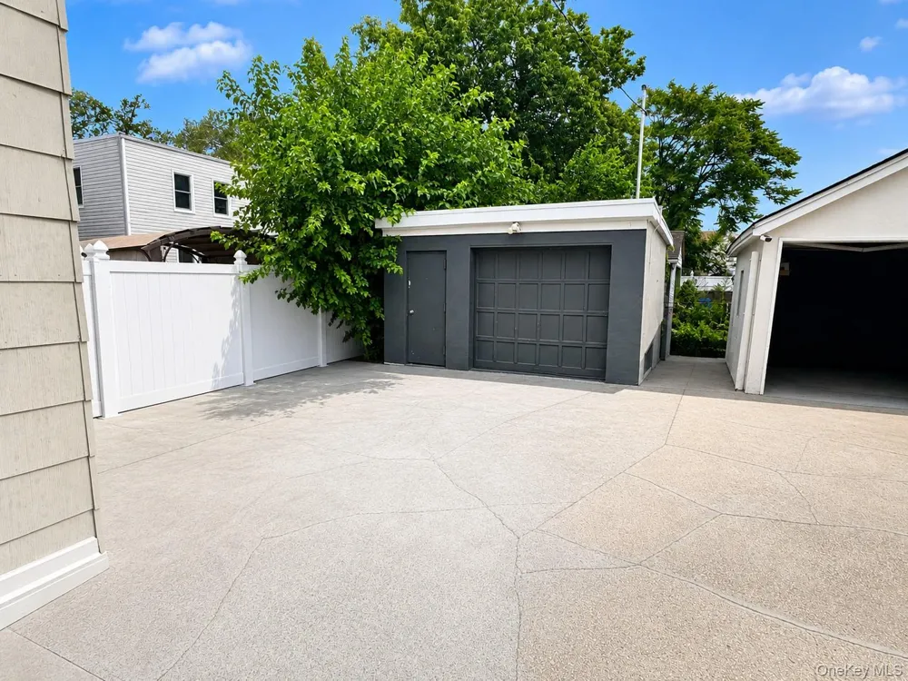 10713 Sutter Avenue Ozone Park, NY 11417